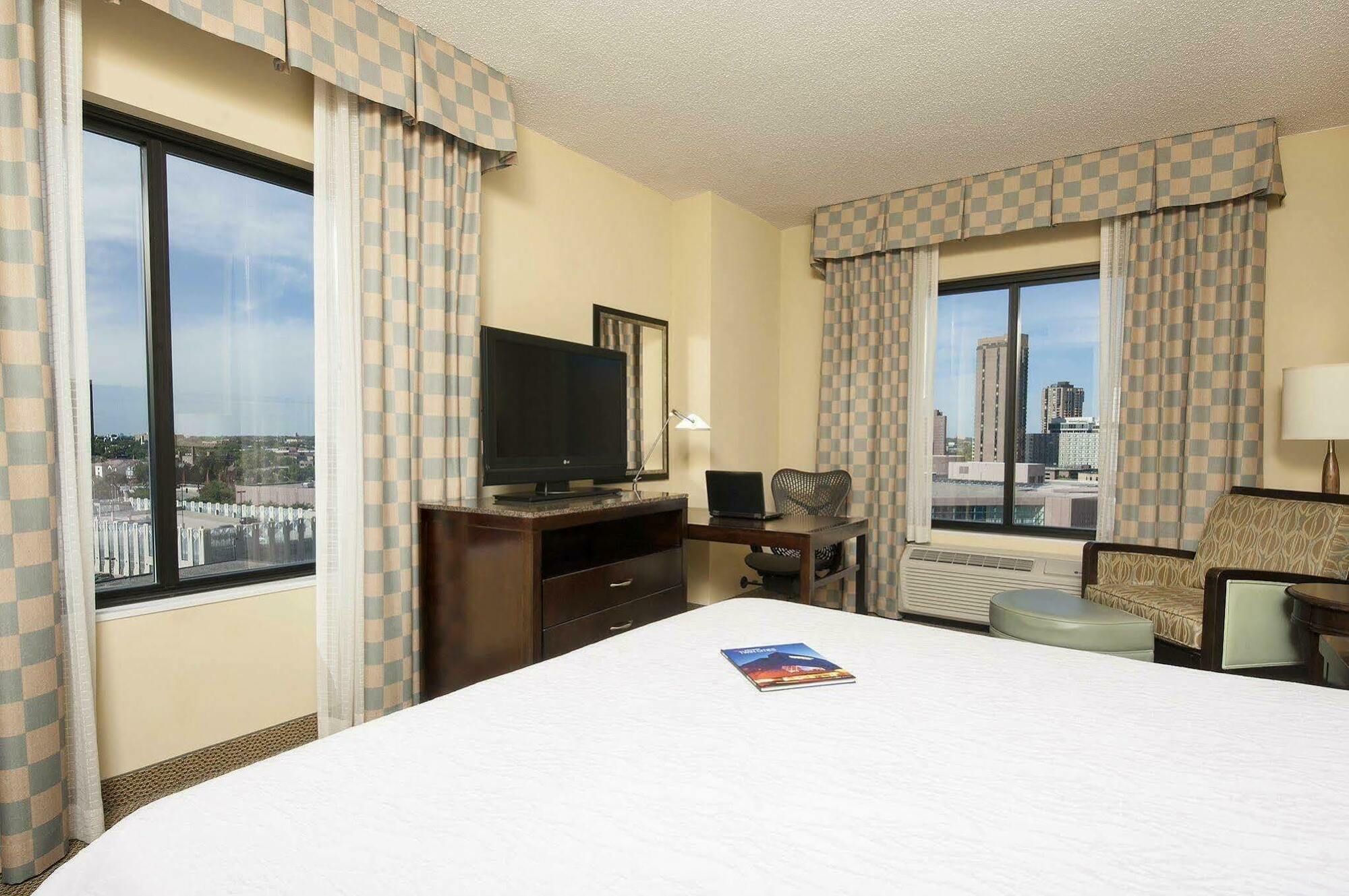 Hotel Hilton Garden Downtown 3*