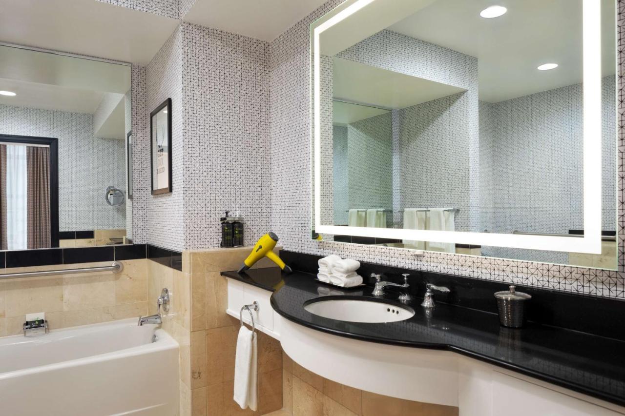 Hyatt Centric Downtown Hotel 4*