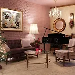 Nicollet Island Inn