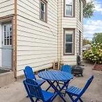 Dahlia Apartment - In Quiet Corcoran Neighborhood With Easy Access To Downtown
