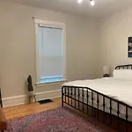 Trendy And Stylish 3Br Uptown Duplex With Balcony