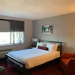 University Inn