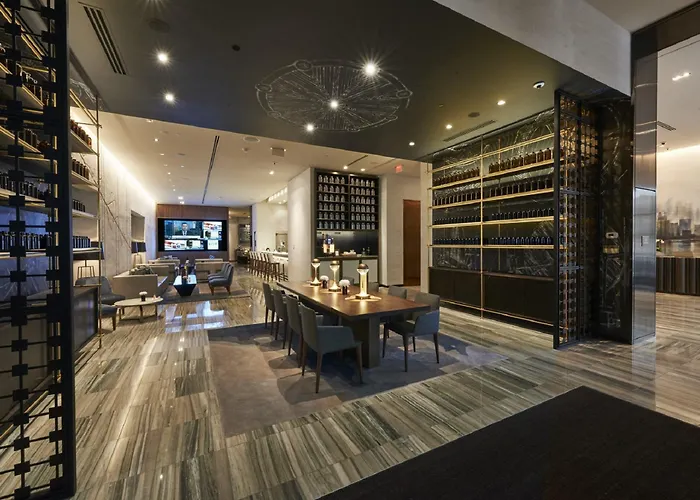 The Lofton Hotel Minneapolis, Tapestry Collection By Hilton