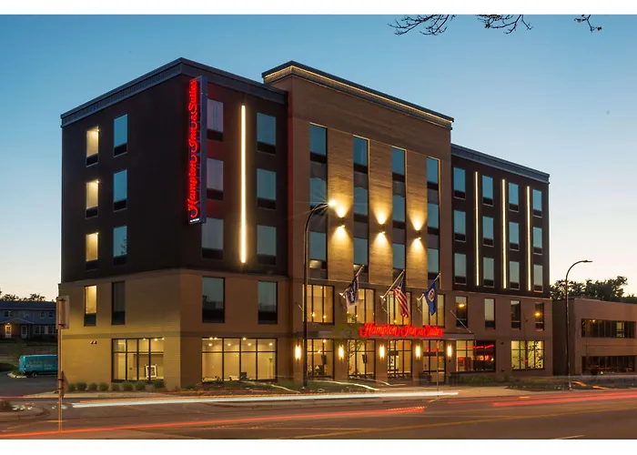 Hampton Inn And Suites Minneapolis University Area, Mn