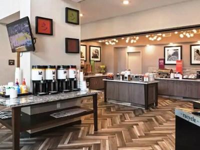 Hotel Hampton Inn And Suites Minneapolis University Area, Mn Minneapolis