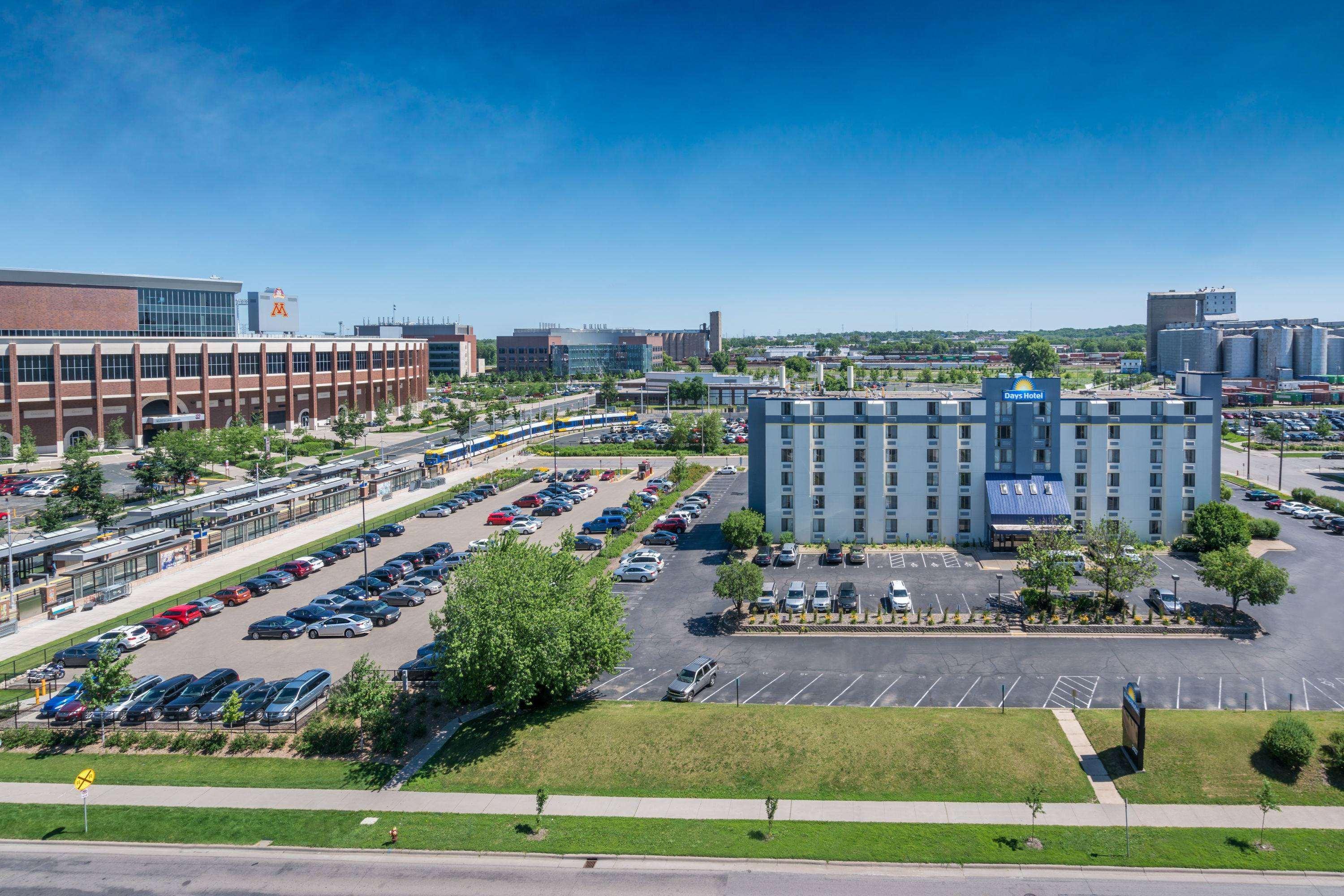 Hotel Days By Wyndham Ave Se Minneapolis