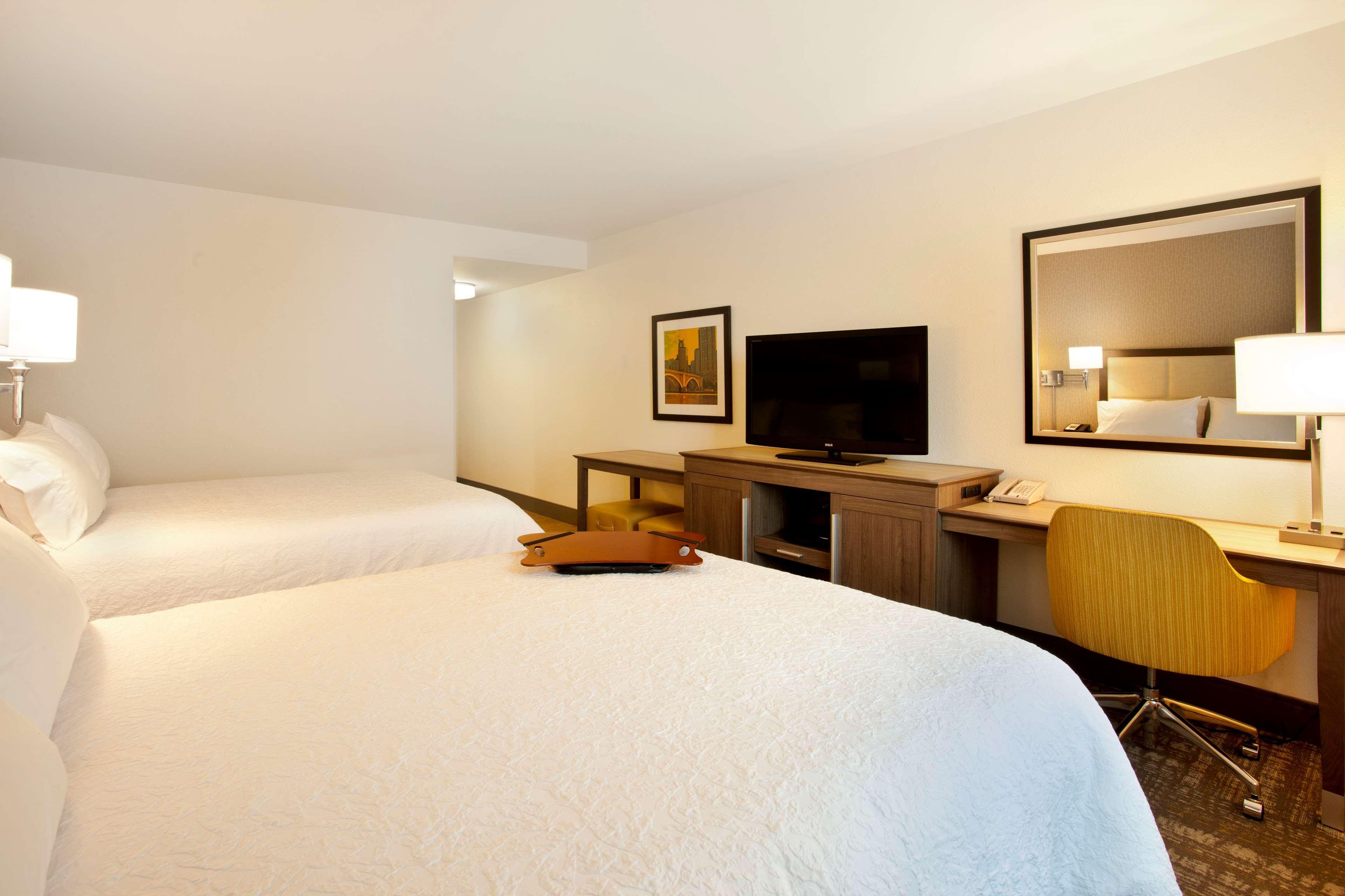 Hampton & - Minneapolis/downtown 3* Minneapolis