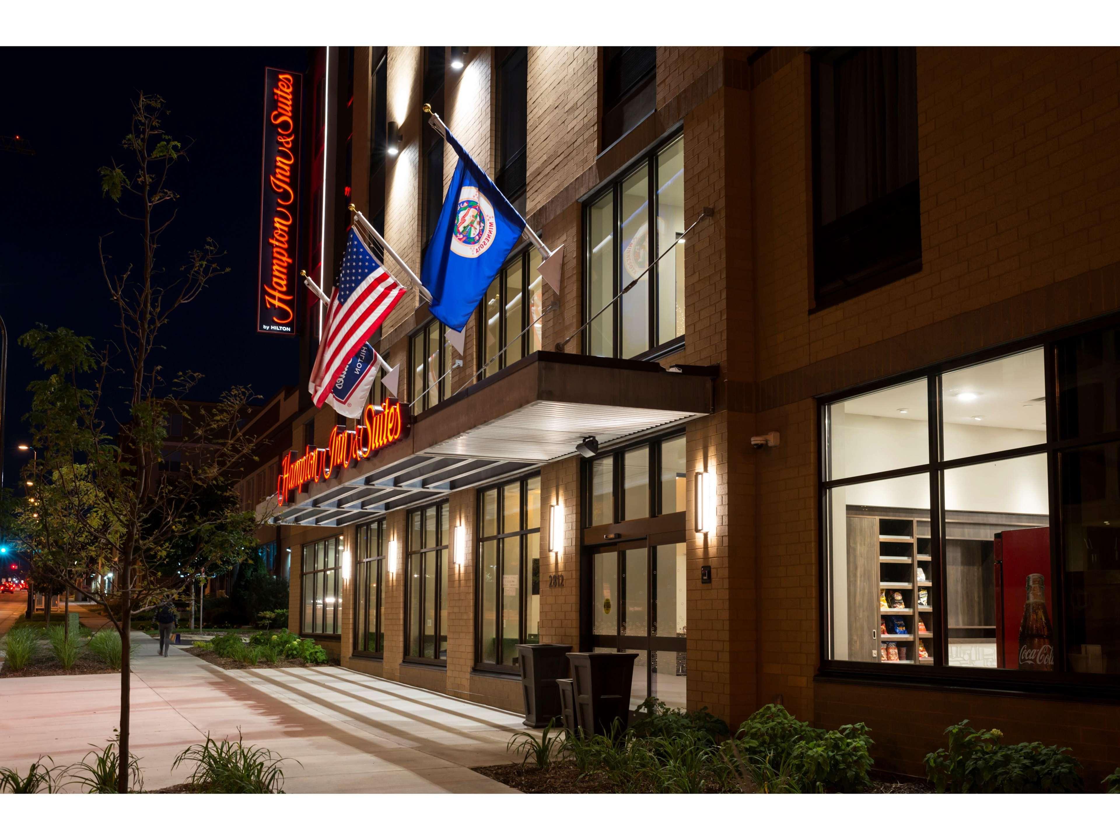 Hampton Inn And Suites Minneapolis University Area, Mn Hotel