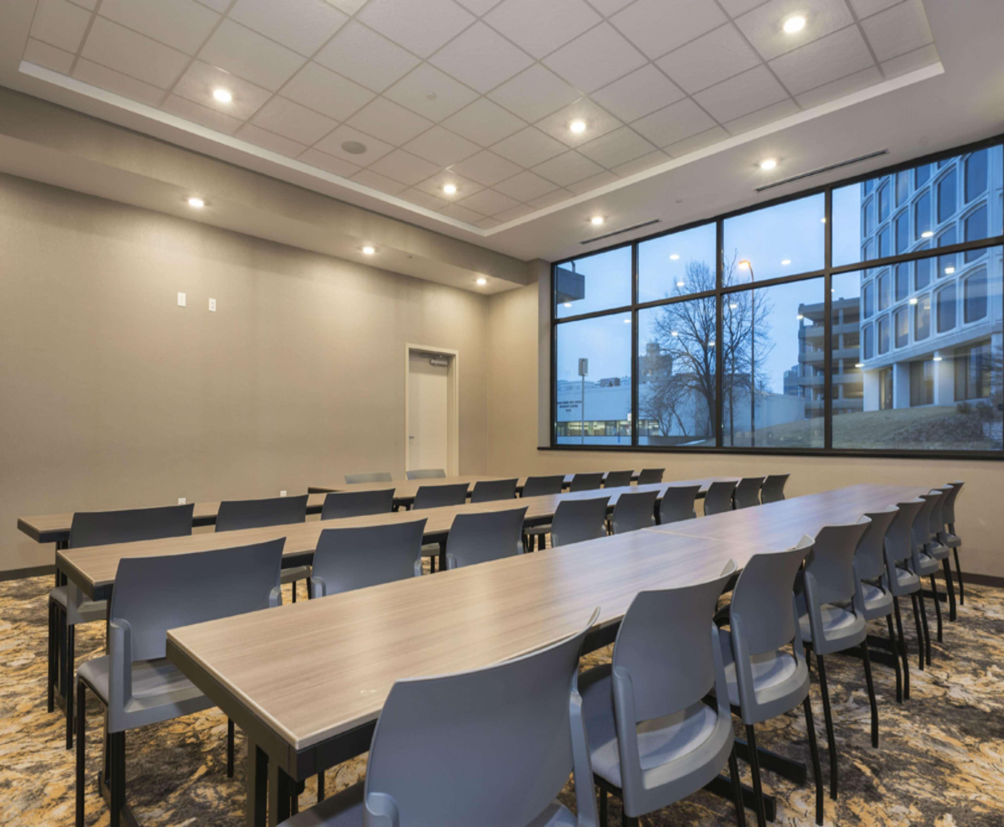 Hampton Inn And Suites Minneapolis University Area, Mn