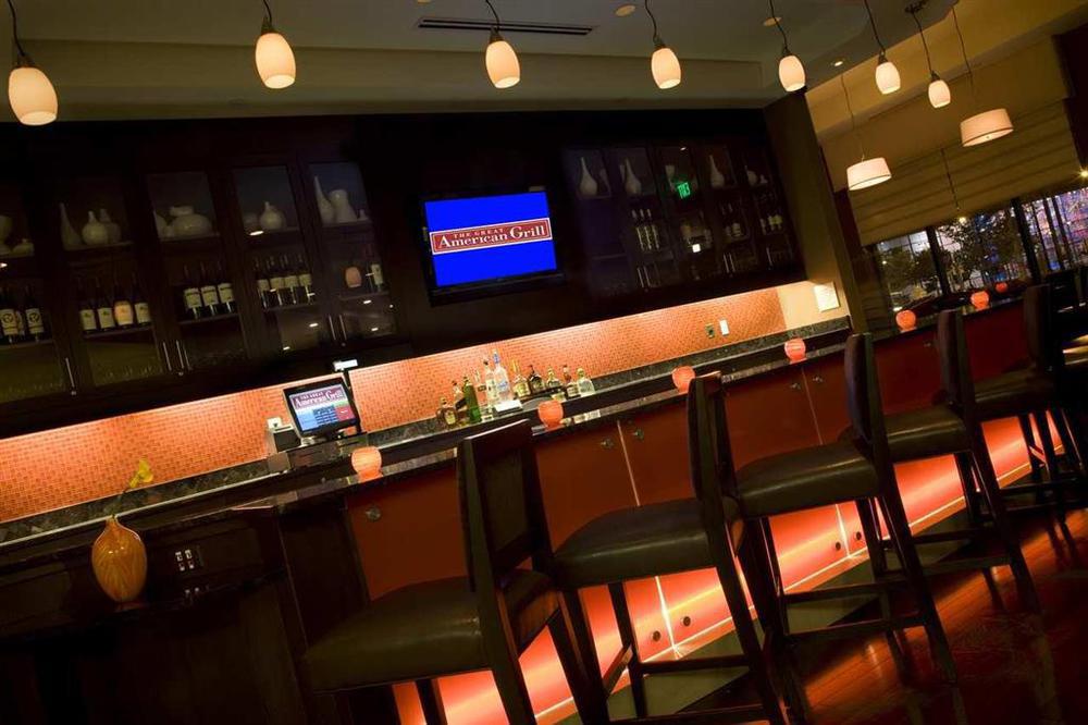 Hilton Garden Downtown 3*