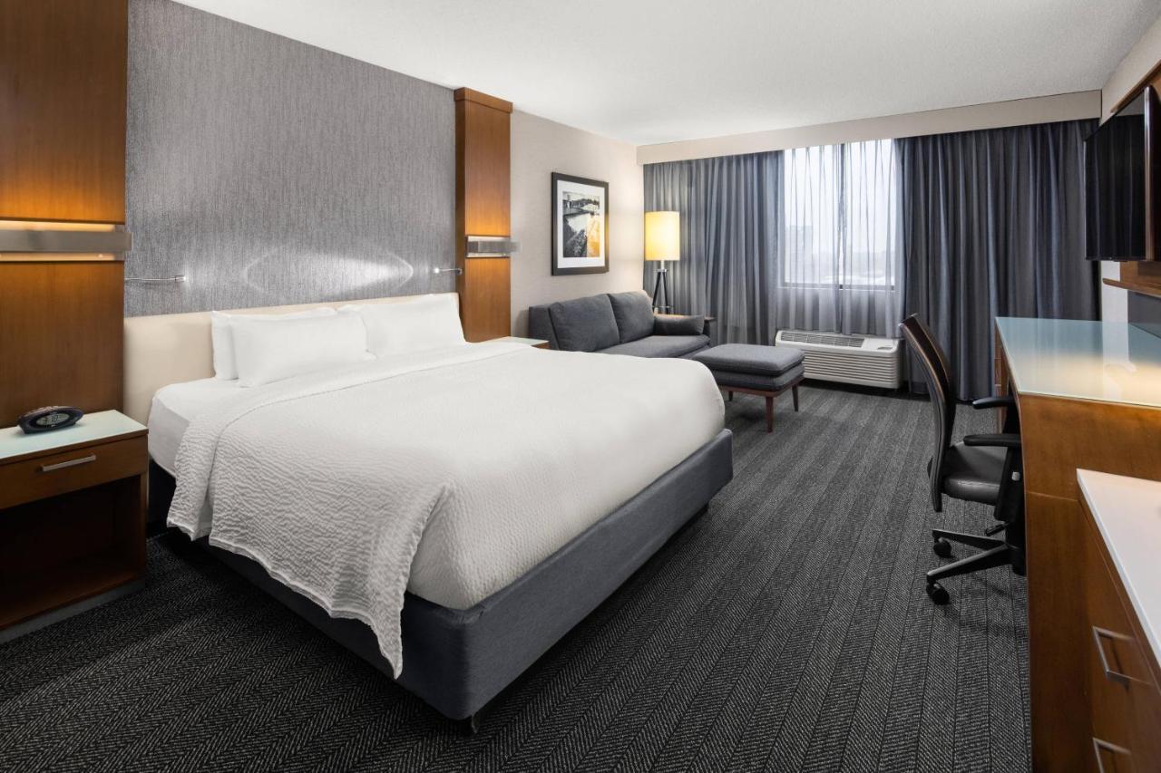 Hotel Courtyard By Marriott Downtown 3*