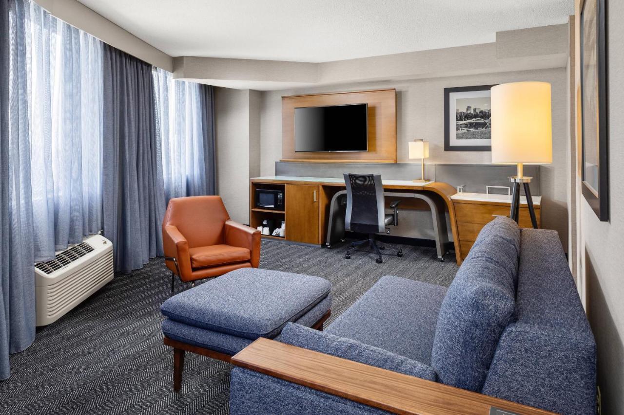 Courtyard By Marriott Downtown Hotel 3*
