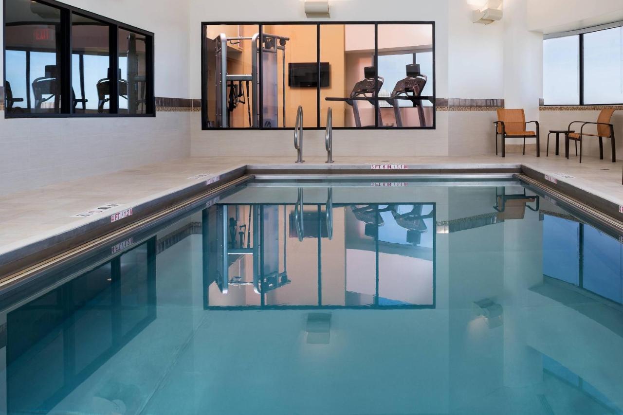 Courtyard By Marriott Downtown Hotel 3*