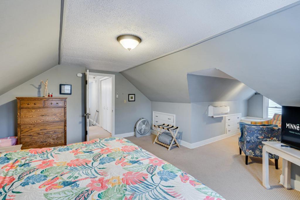 Edina Escape Holiday home Minneapolis