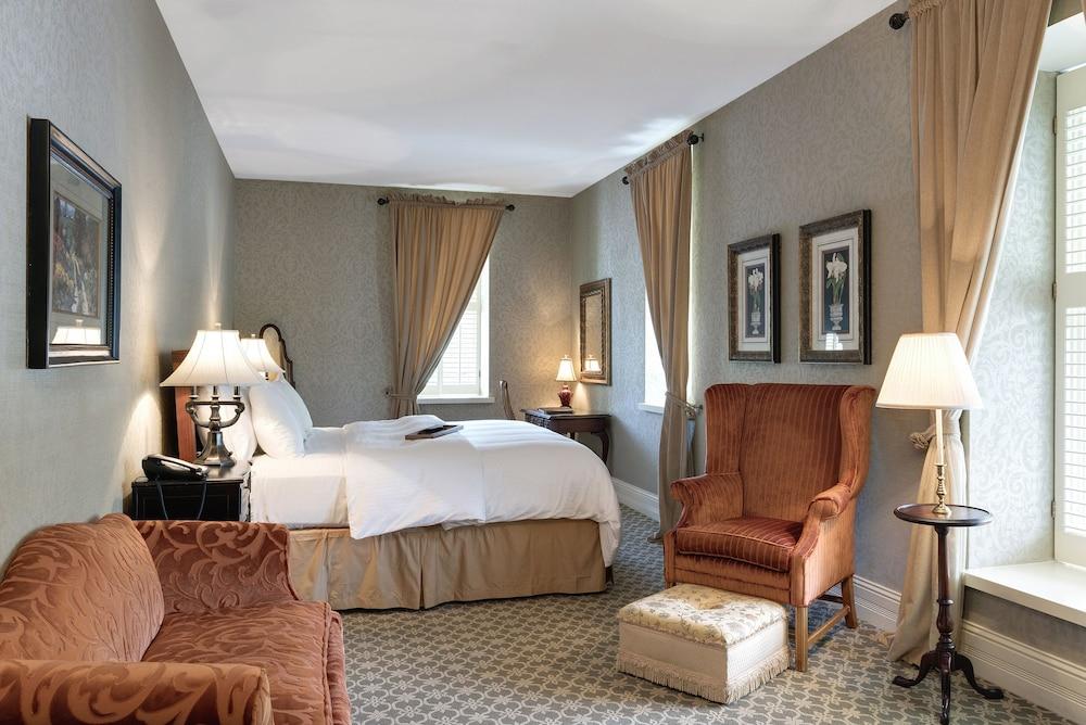 Nicollet Island 3* Minneapolis