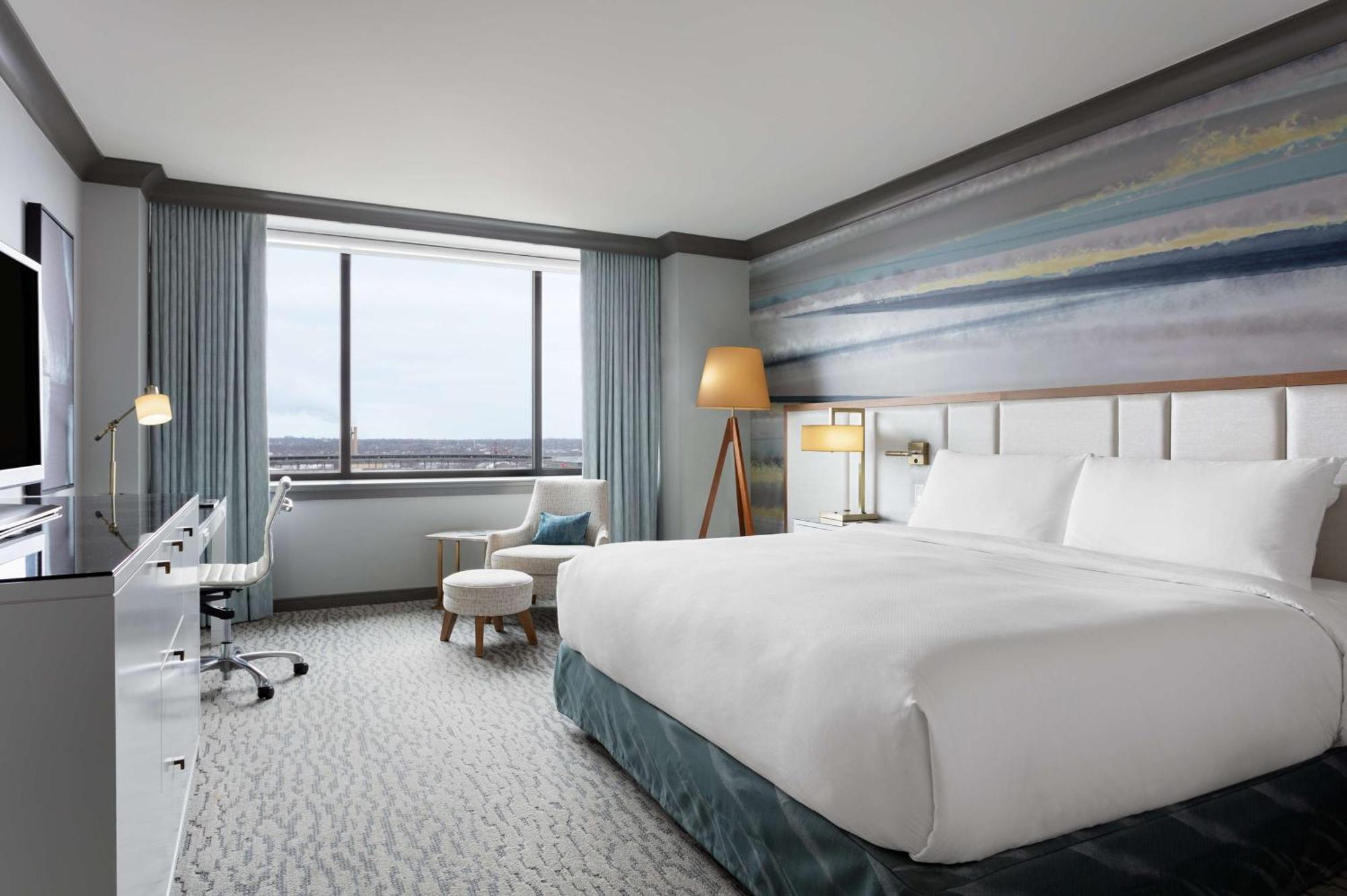 The Lofton Minneapolis, Tapestry Collection By Hilton