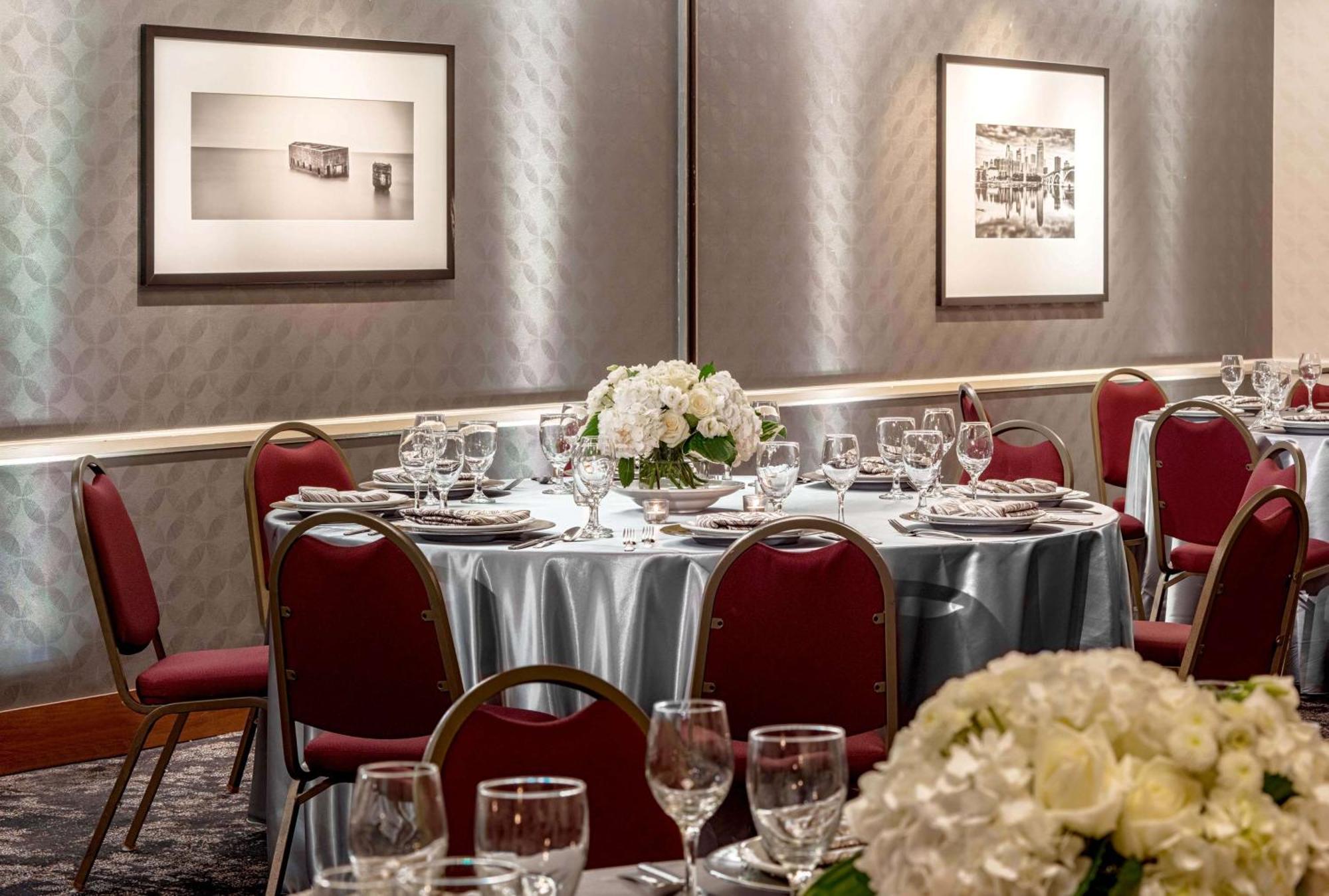 Doubletree By Hilton Downtown Hotel 4*
