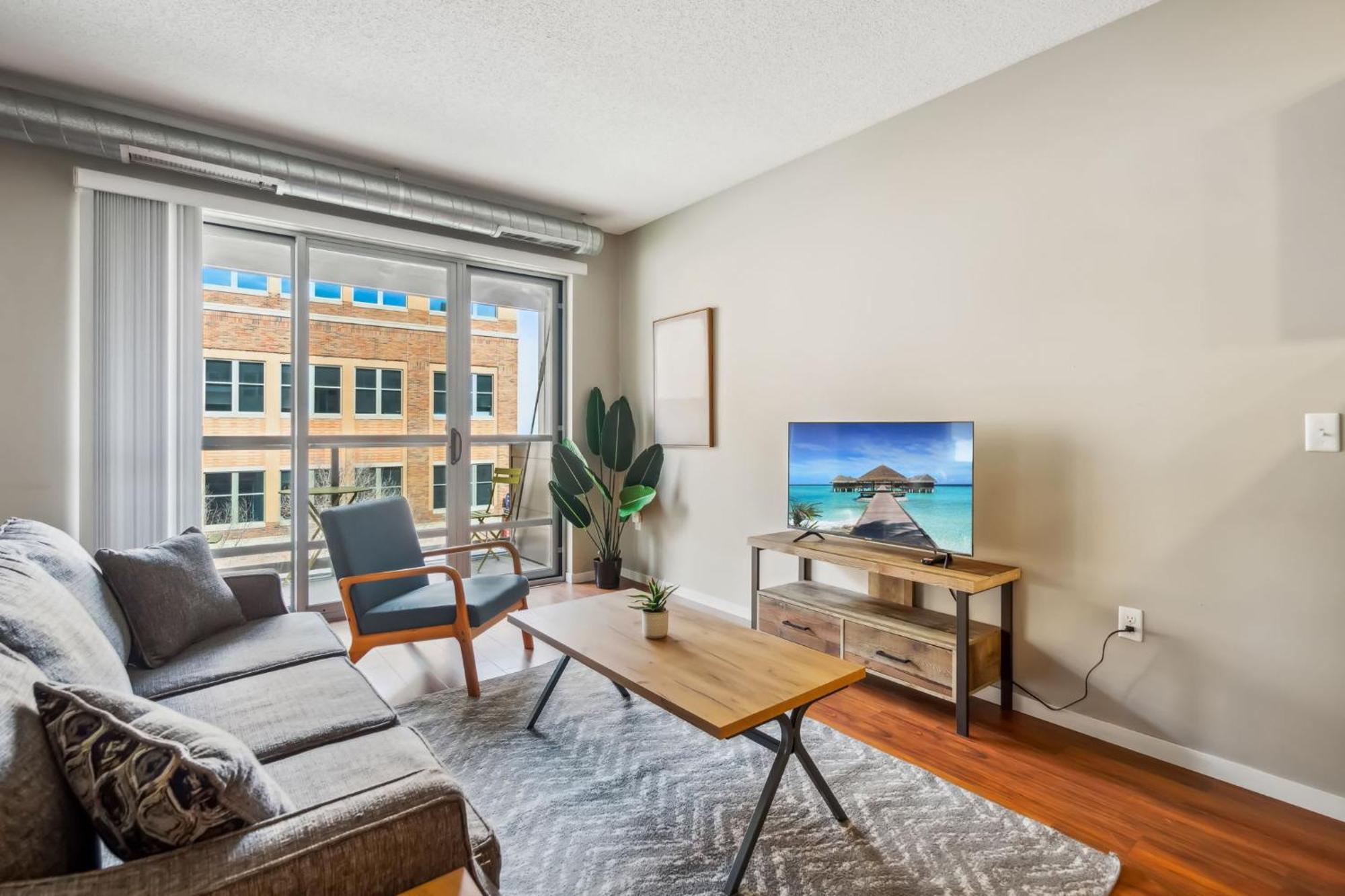 Cozysuites 2br Mill District W Pool, Gym, Sauna #4 Apartment