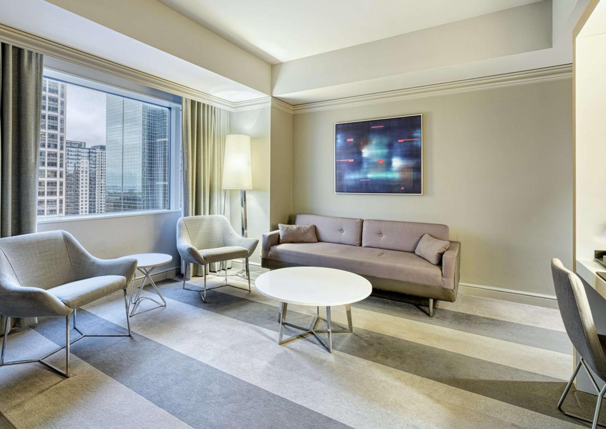 Hotel The Royal Sonesta Downtown