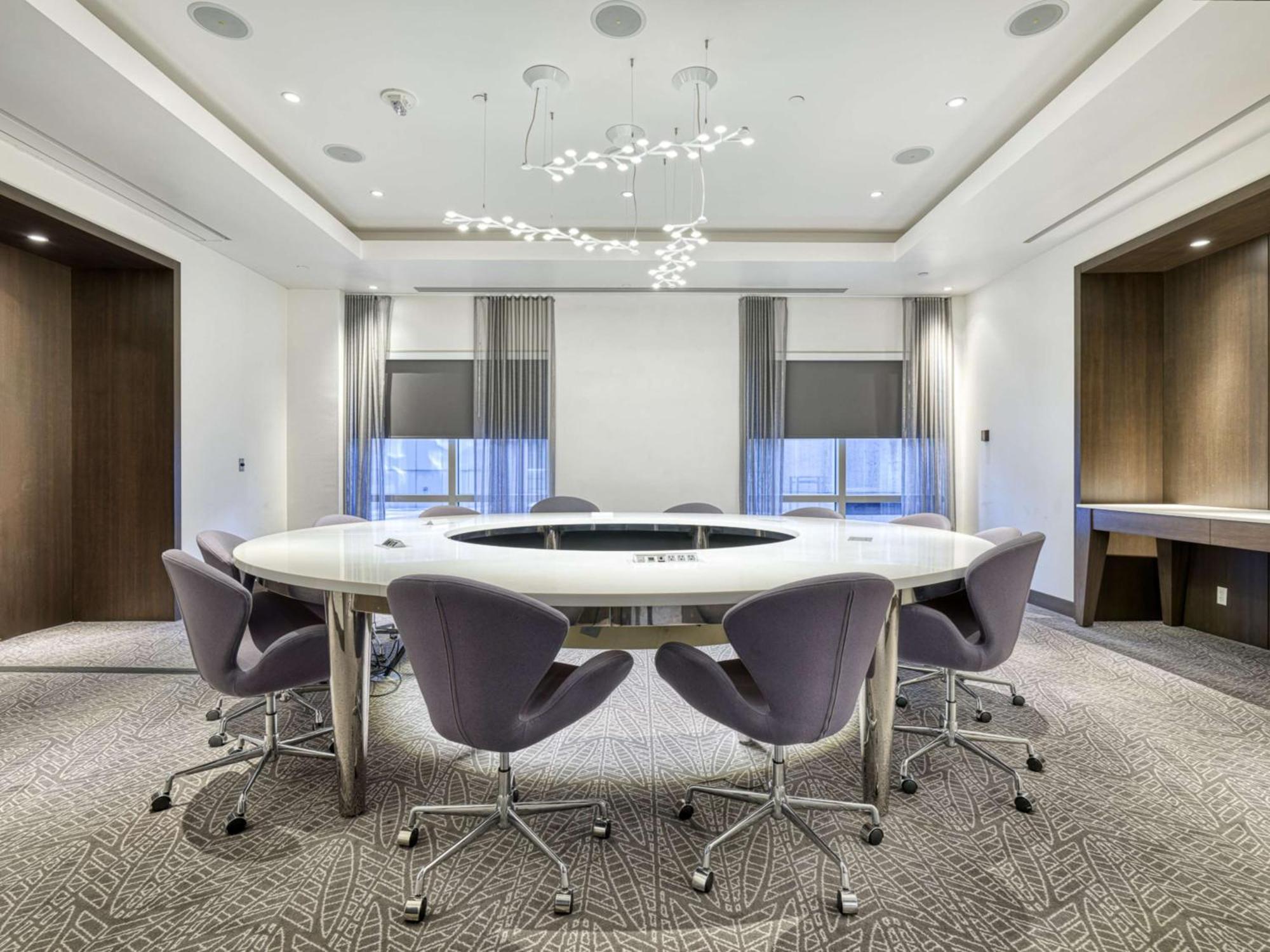 Hotel The Royal Sonesta Downtown 5*