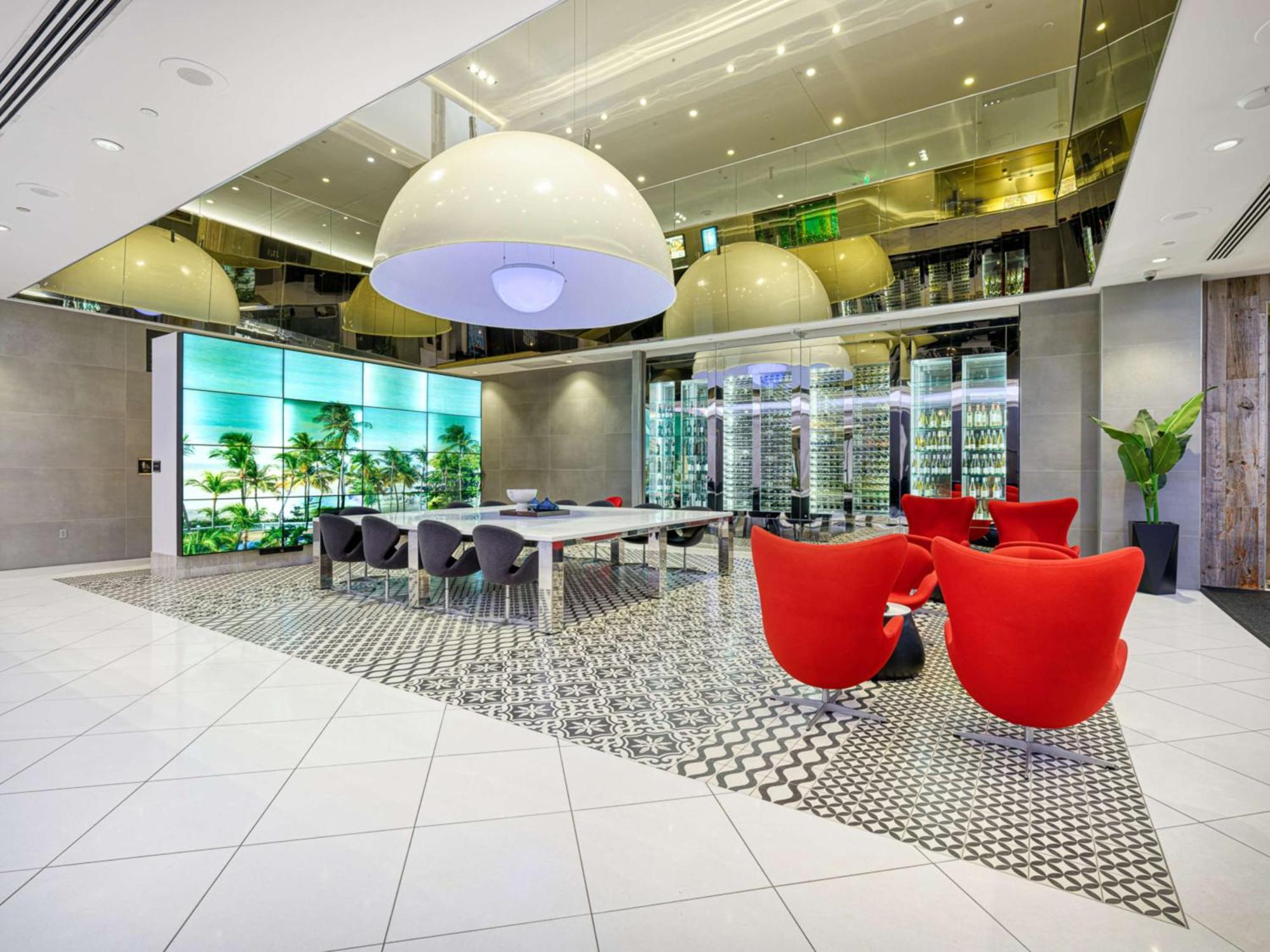The Royal Sonesta Downtown Hotel 5*
