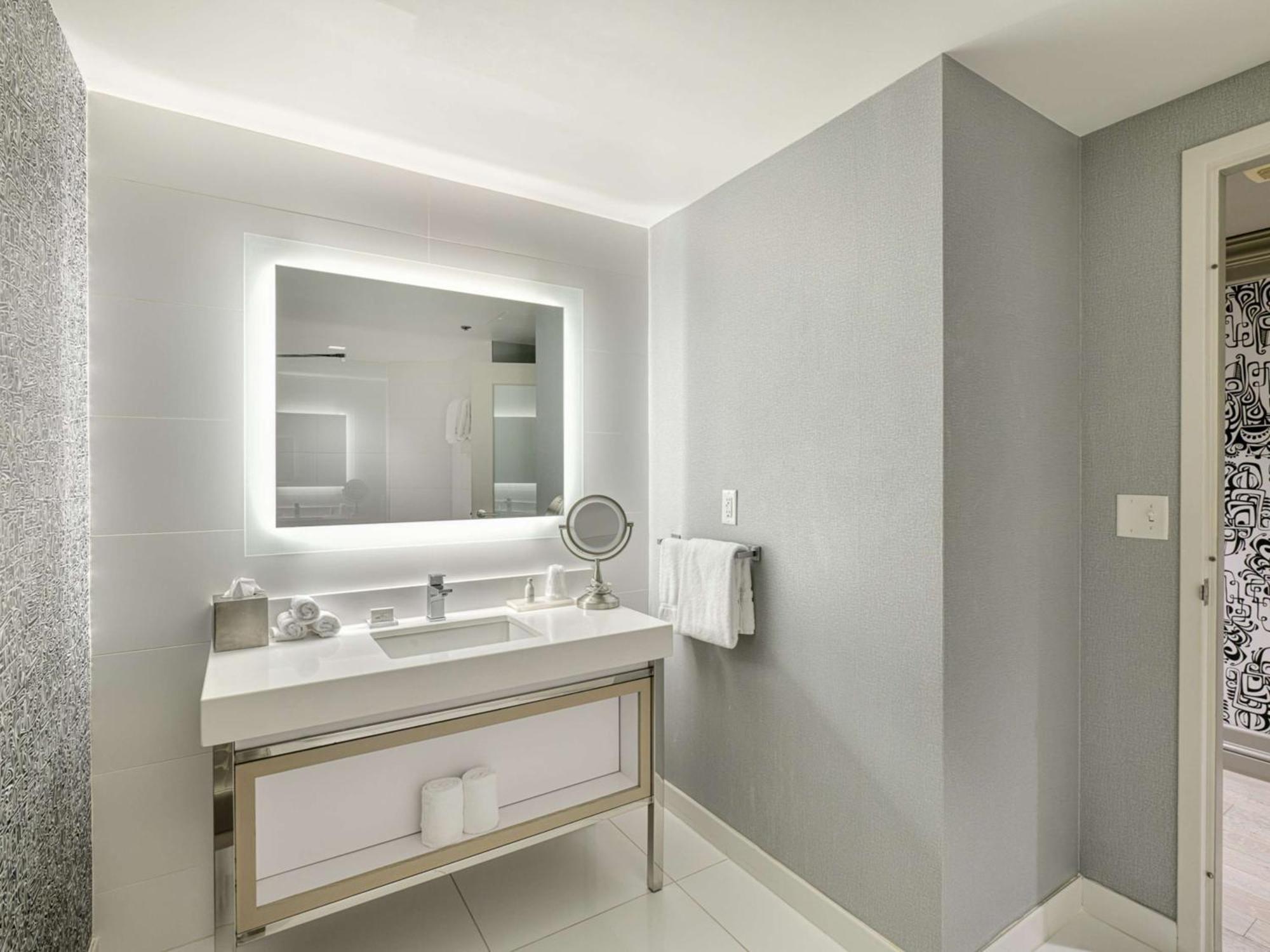 The Royal Sonesta Downtown Hotel Minneapolis