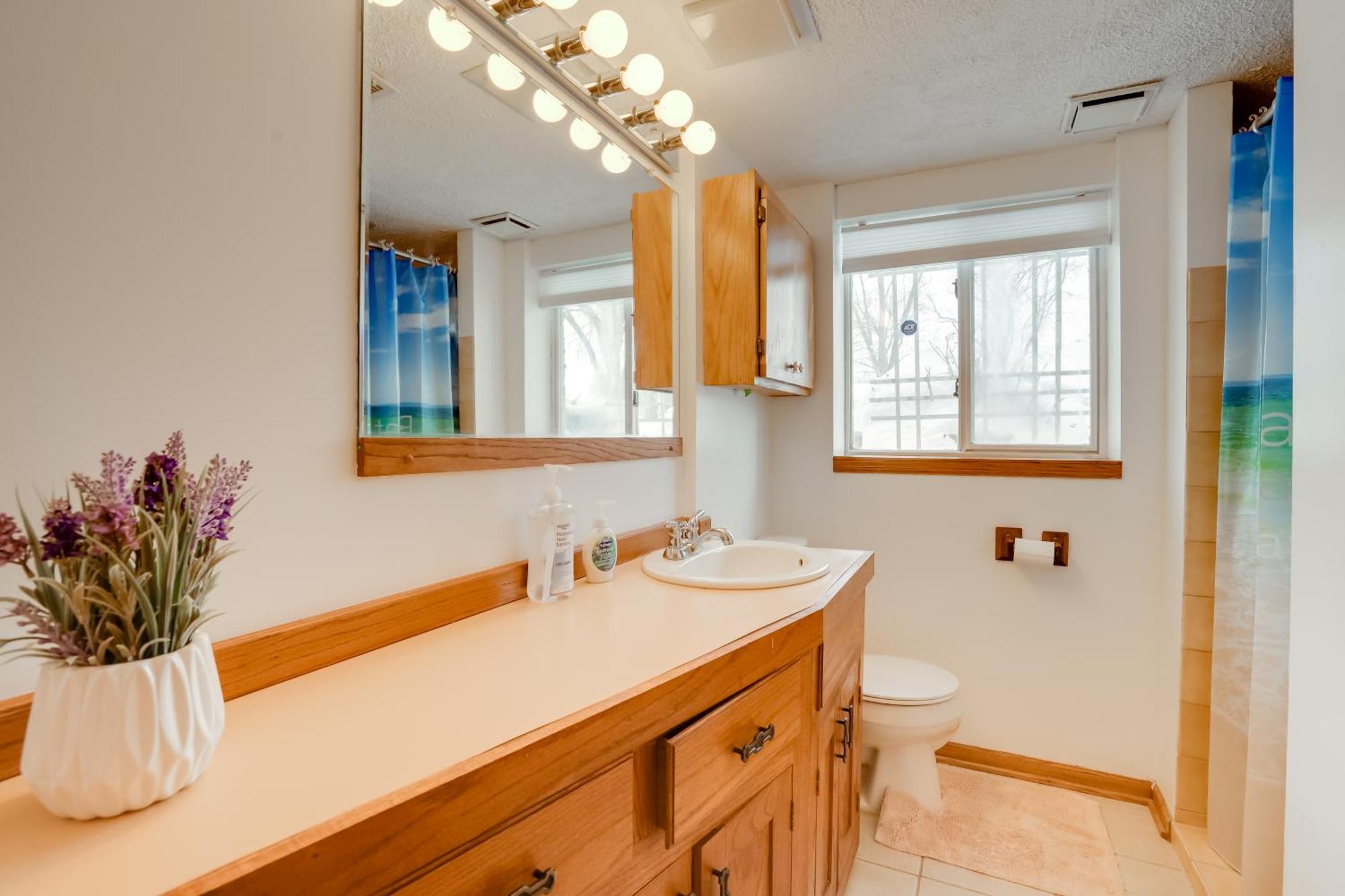 Pet-friendly Near Shops And Dining! Apartment Minneapolis