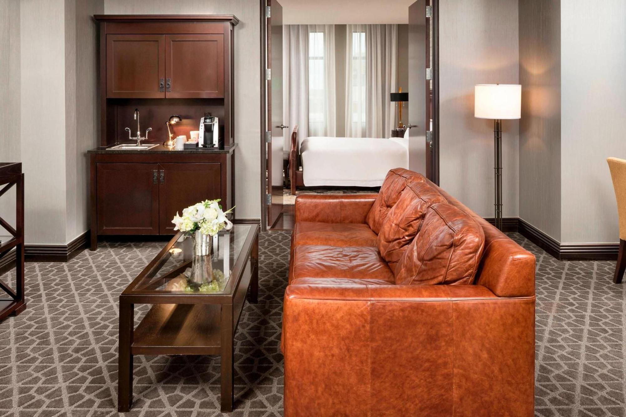 Ivy, A Luxury Collection Hotel, Hotel 4*