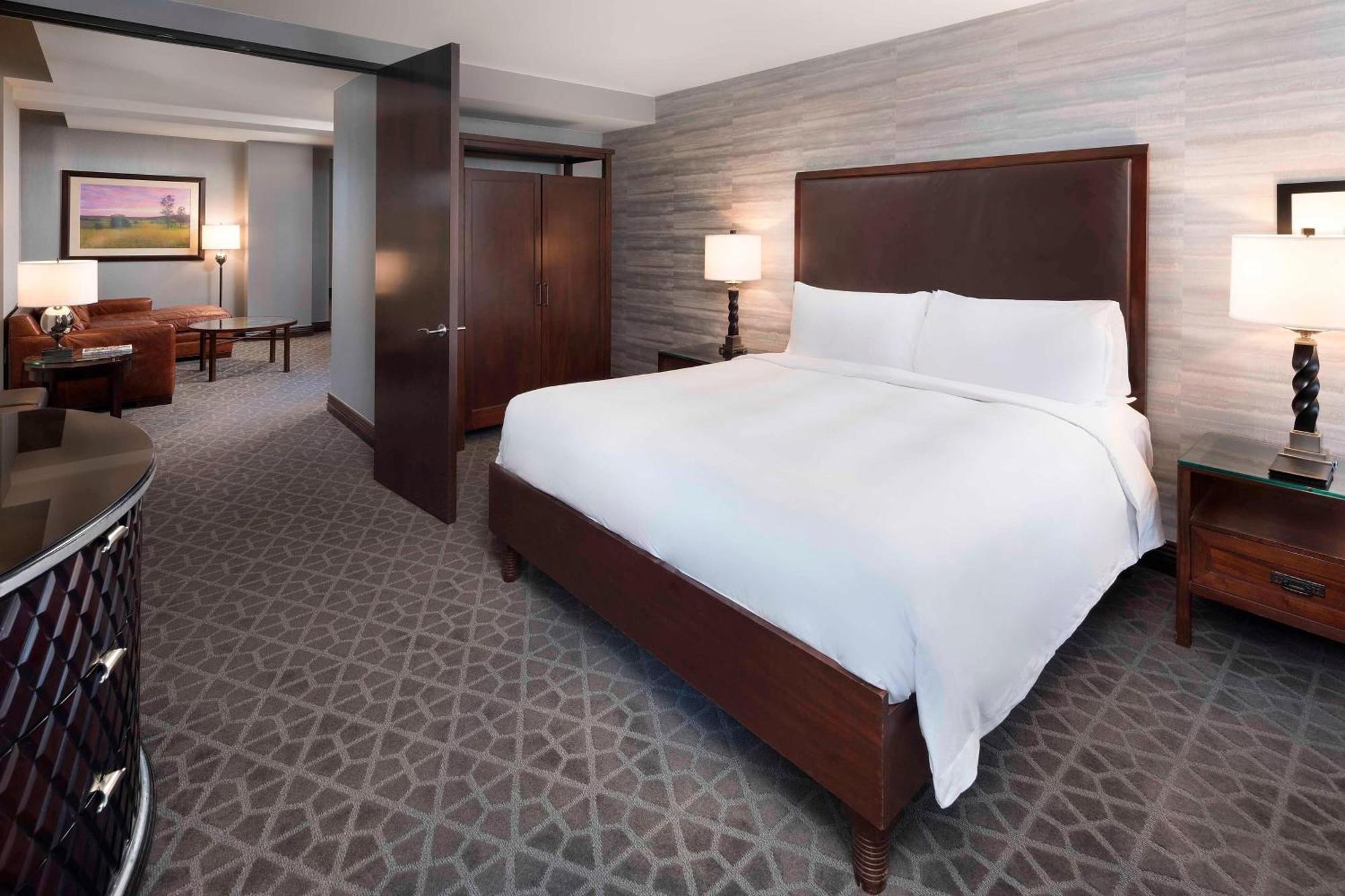 Ivy, A Luxury Collection Hotel, 4* Minneapolis