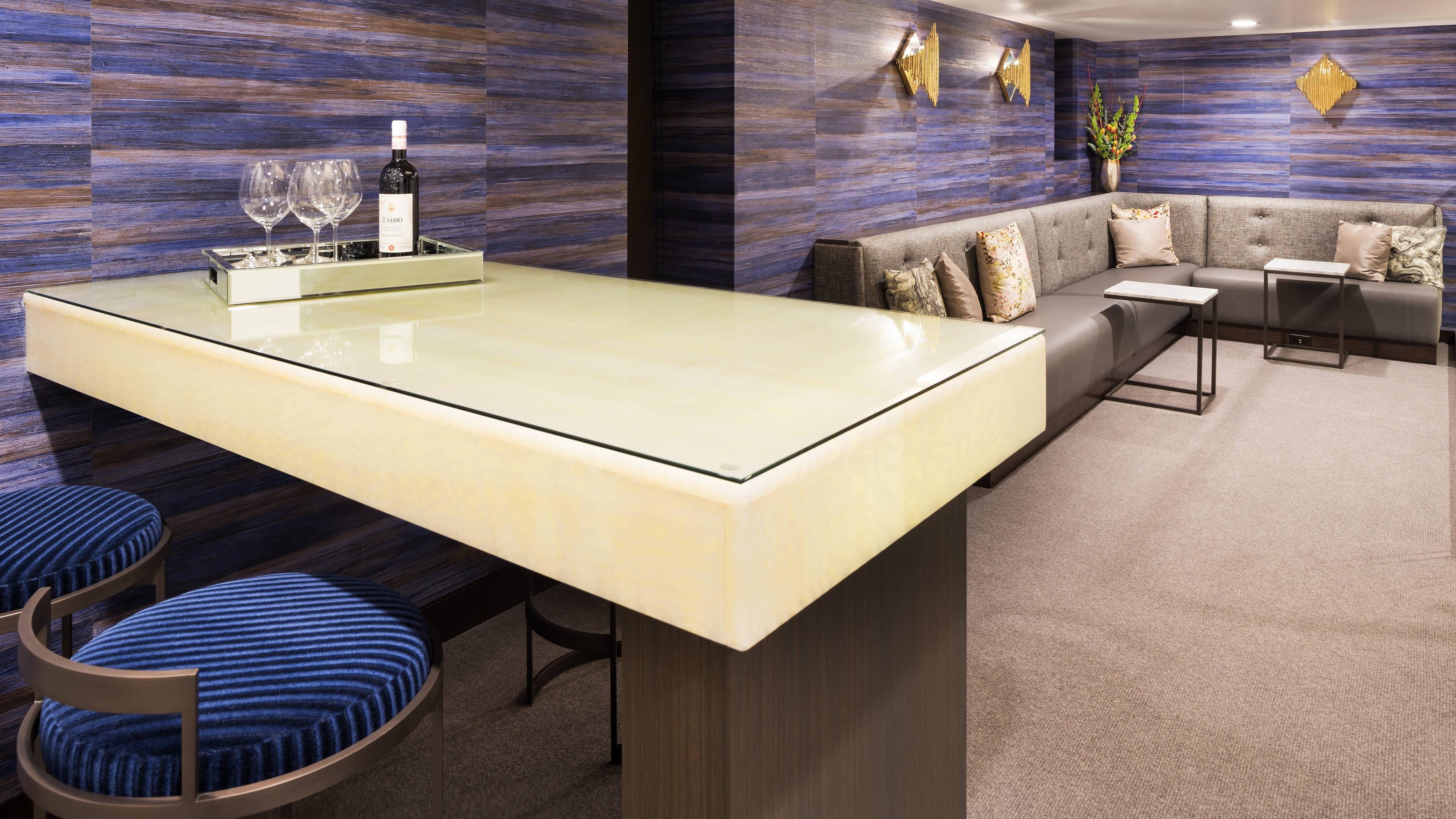 Ivy, A Luxury Collection Hotel, 4*