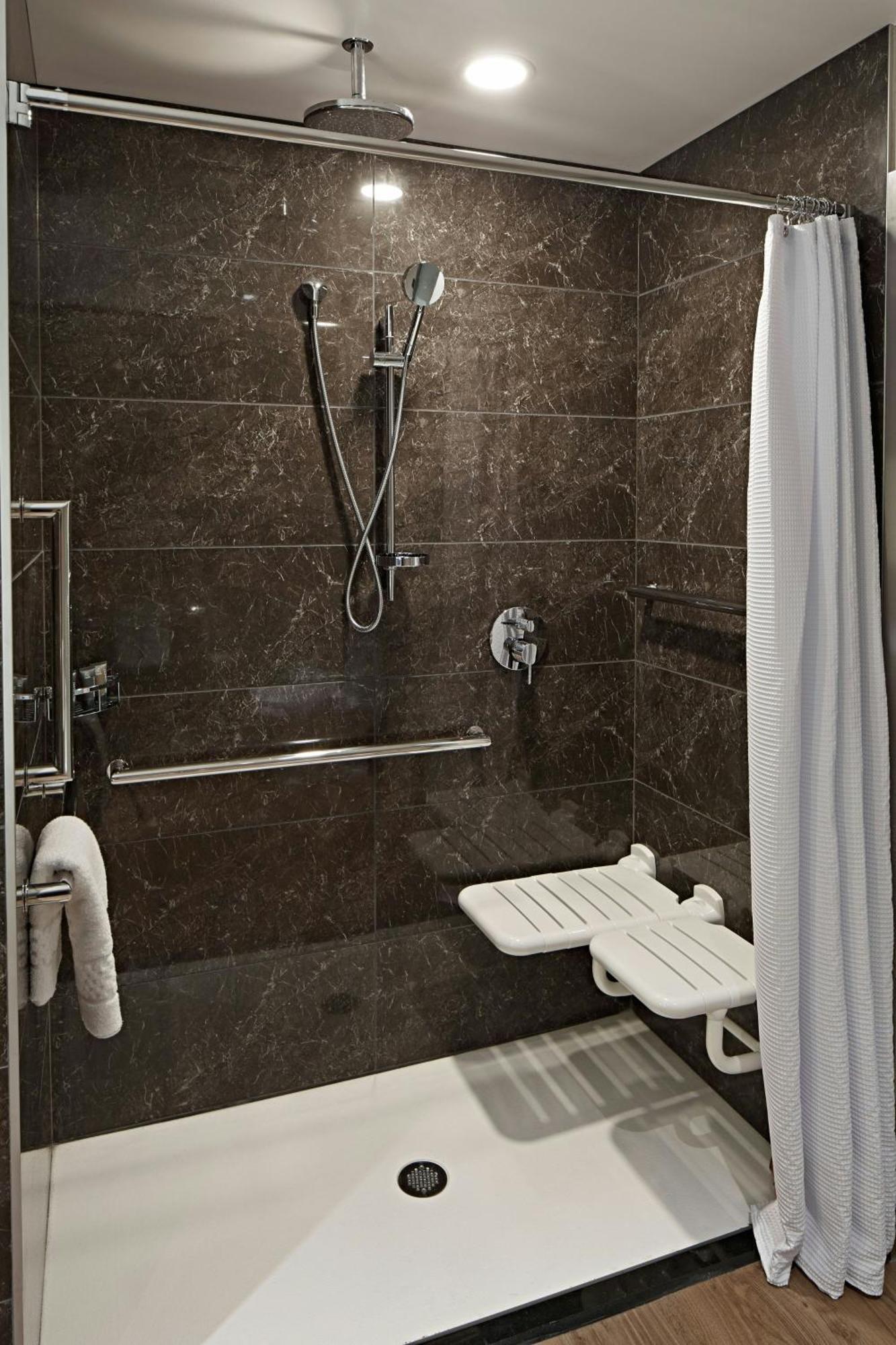 Hotel Ac Hotel By Marriott Minneapolis Downtown