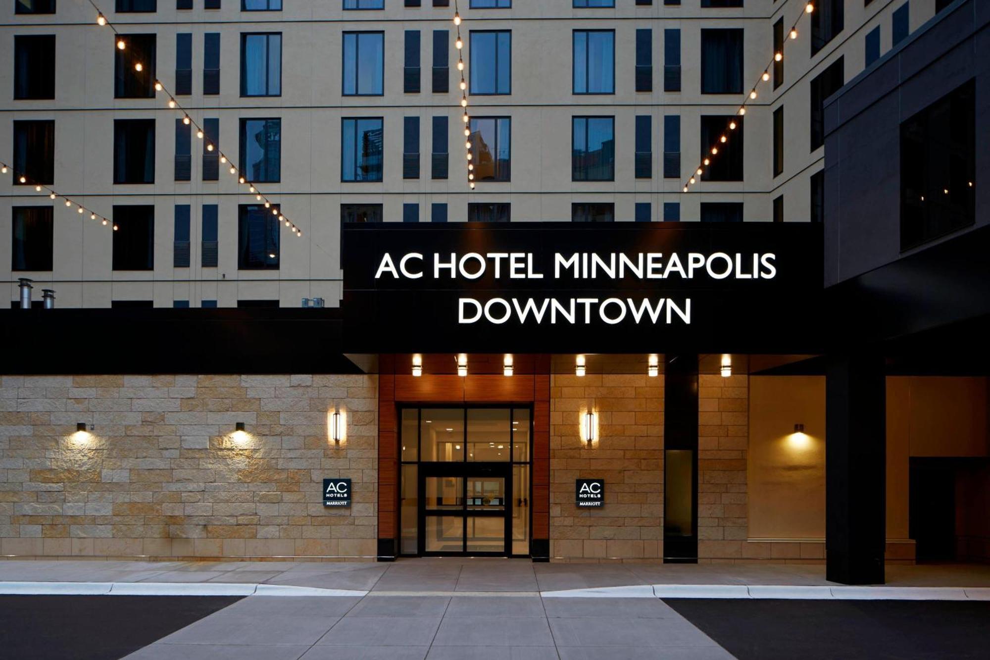 Ac Hotel By Marriott Minneapolis Downtown Hotel