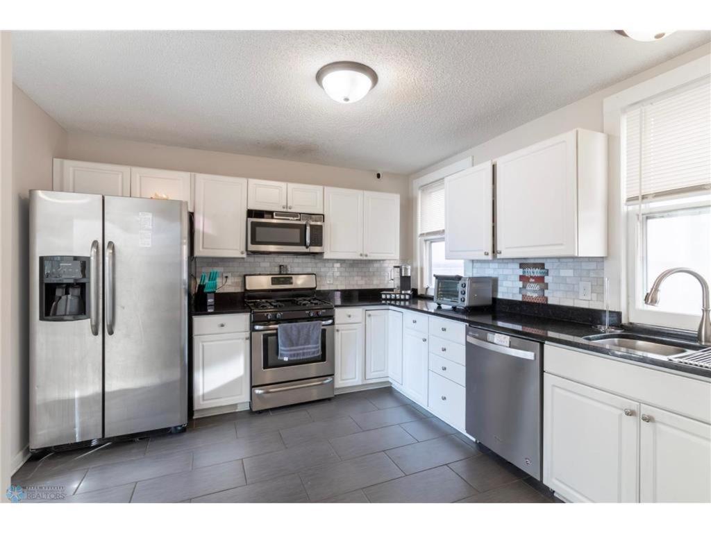 Lyndale Oasis *