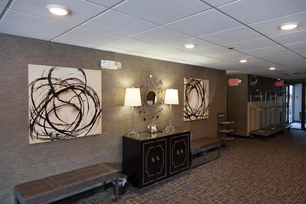 Days By Wyndham Ave Se Hotel Minneapolis