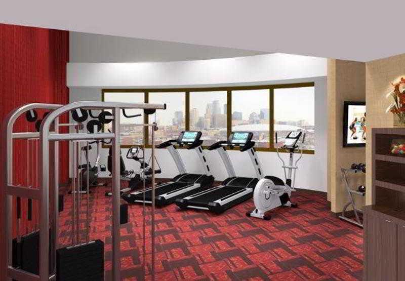 Courtyard By Marriott Downtown Hotel