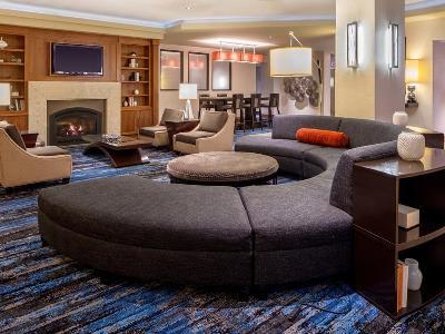 Doubletree By Hilton Downtown 4*