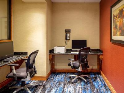 Hotel Doubletree By Hilton Downtown 4*