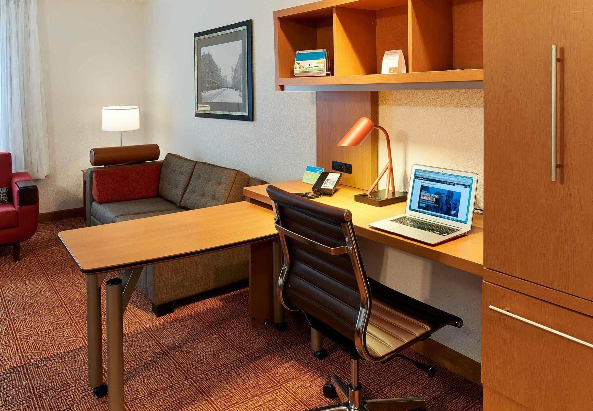 Towneplace By Marriott Downtown/north Loop 3*