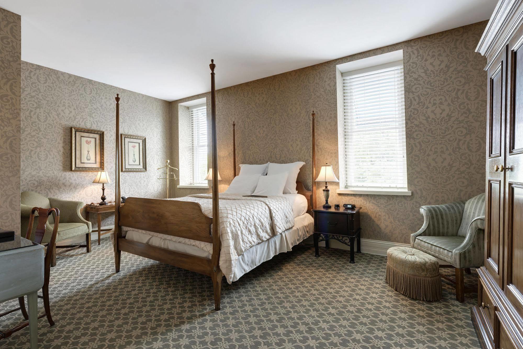 Nicollet Island Hotel 3*