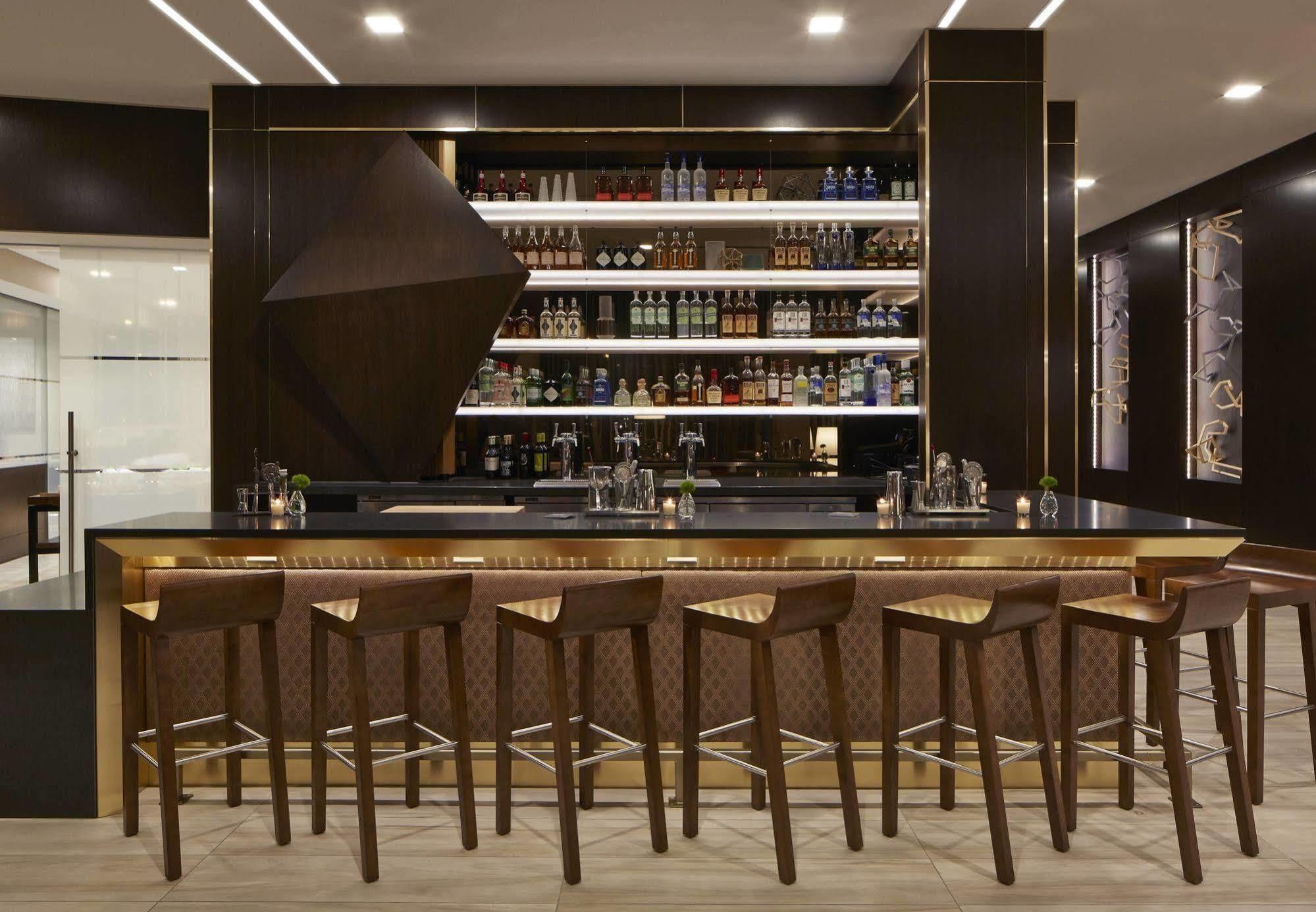 Ac Hotel By Marriott Minneapolis Downtown Minneapolis