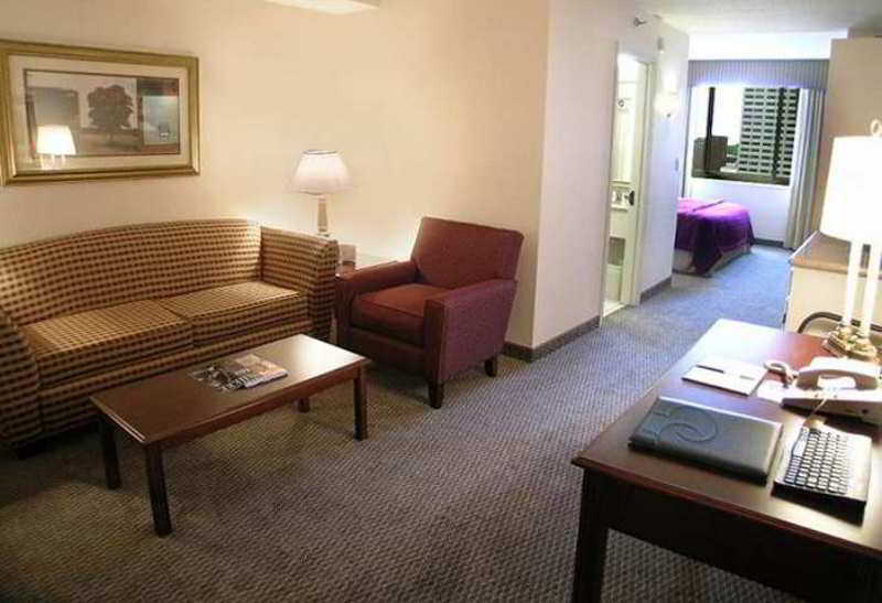 Doubletree By Hilton Downtown Hotel Minneapolis
