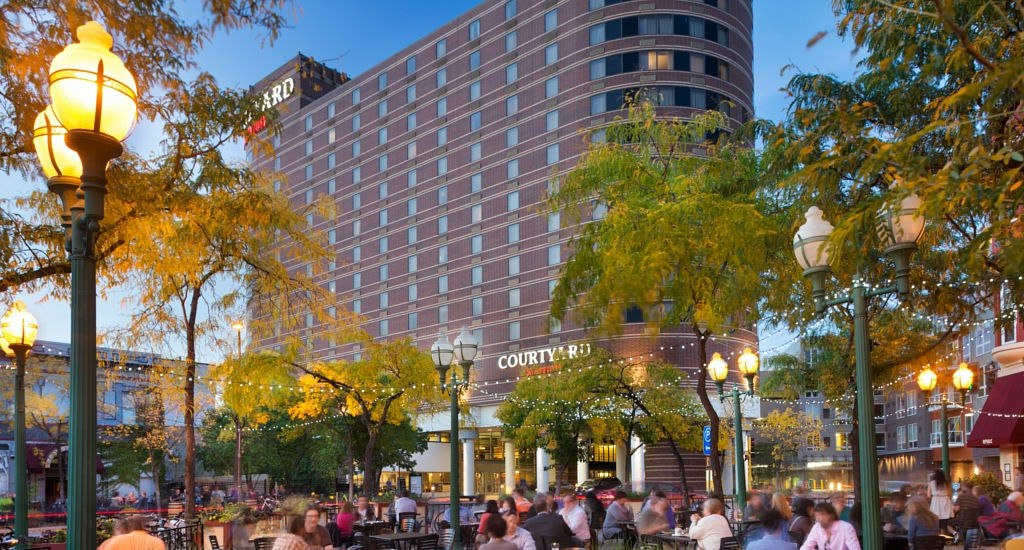 Courtyard By Marriott Downtown 3*