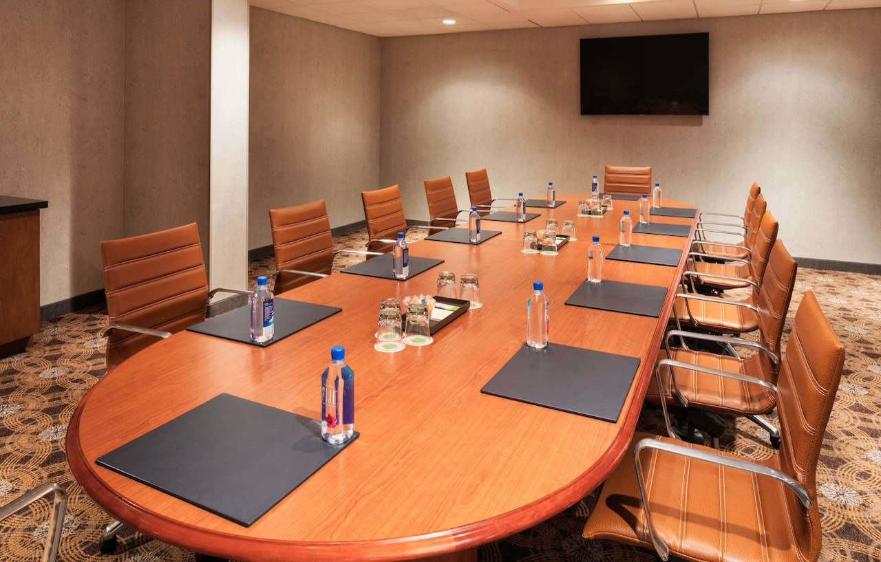 Courtyard By Marriott Downtown 3*